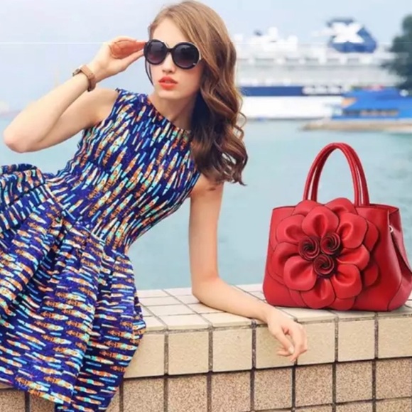 3D Flower PU Leather Handbag/Shoulder Bag/ Messenger Bag / Crossbody Bag (Red) - Picture 2 of 9